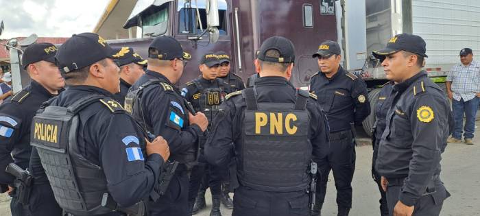 Guatemala redobla seguridad en fronteras con Honduras