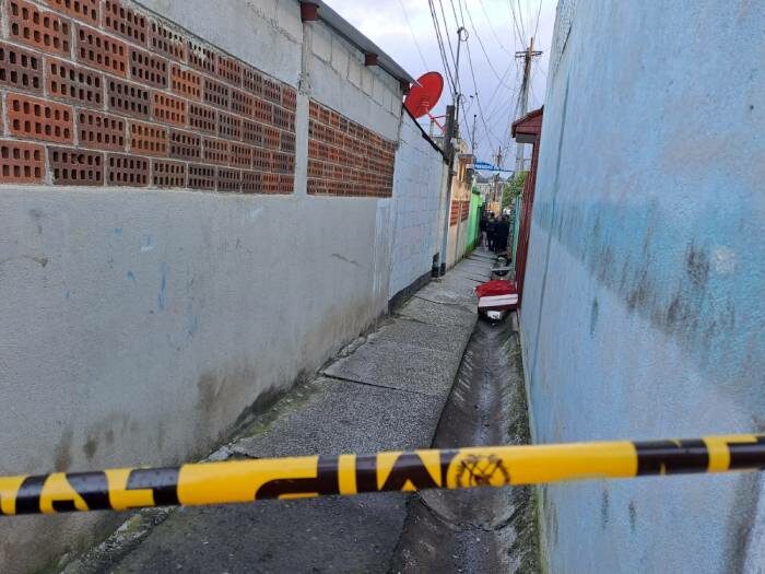 Mujer fue asesinada a pocos metros de su casa en zona 18