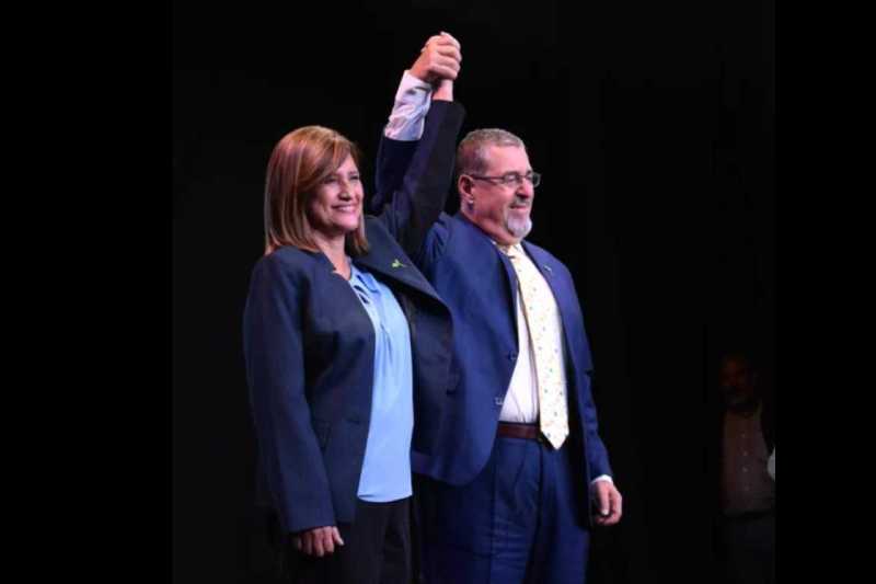 Bernardo Arévalo y Karin Herrera serán investidos hoy como presidente y vicepresidenta de Guatemala