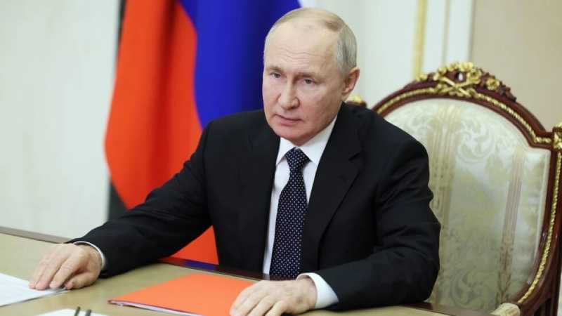 El presidente de Rusia Vladimir Putin encabezó una reunión del consejo de seguridad ruso a través de videoconferencia. Foto: AFP