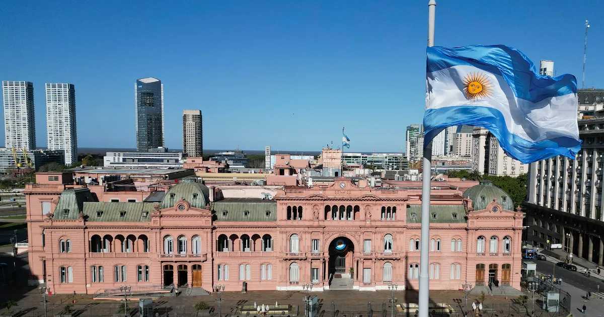 El gobierno de Argentina, encabezado por el presidente Javier Milei, formalizó su renuncia a integrar el grupo de los BRICS. Foto: AFP