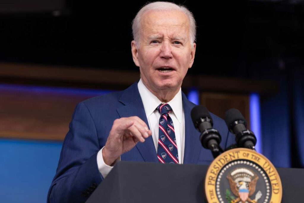 El presidente estadounidense Joe Biden presionó al Congreso para que aprobara más ayuda militar para Ucrania. Foto: AFP
