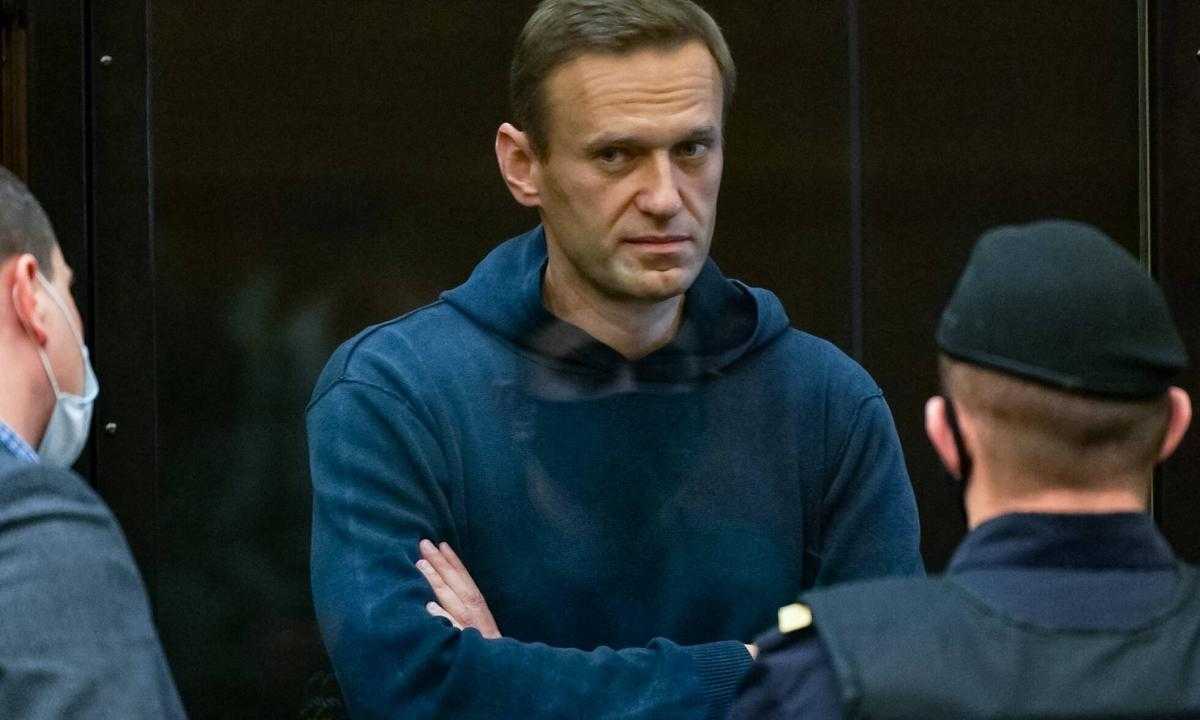 El encarcelado opositor ruso Alexéi Navalni aseguró que está “bien”, tras su traslado a una penitenciaria en el Ártico ruso. Foto: AFP