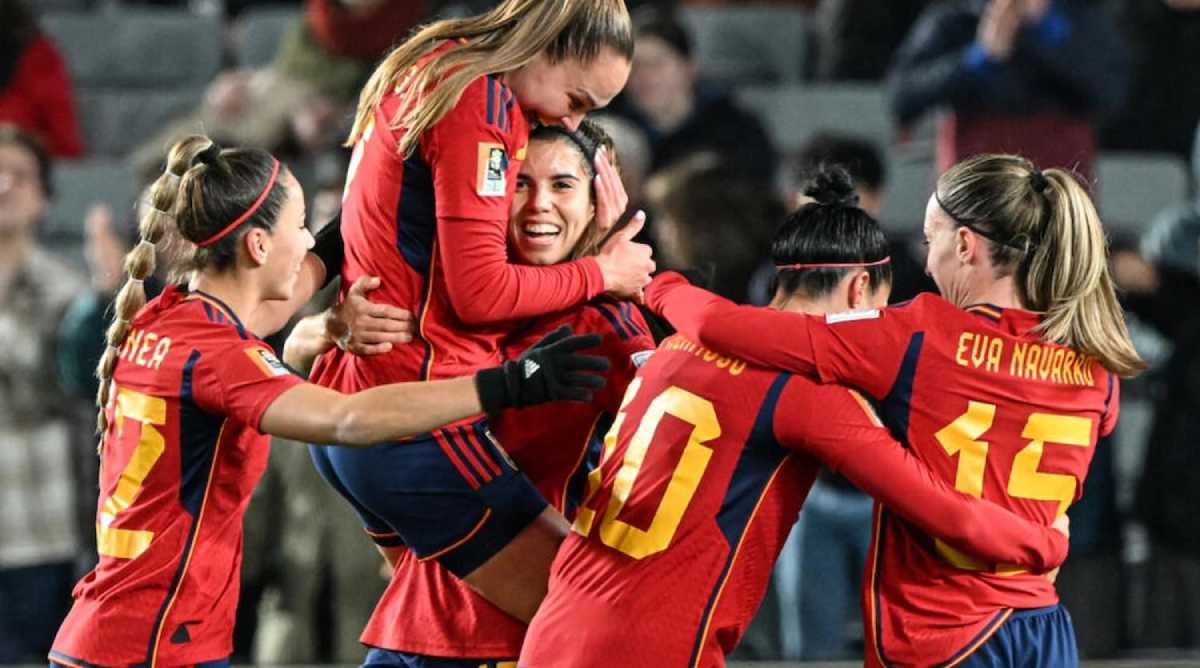 La selección española de fútbol, vigente campeona del mundo, pasó a liderar el ranking FIFA femenino. Foto: AFP  