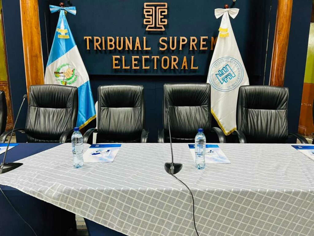 El Registro de Ciudadanos del Tribunal Supremo Electoral (TSE) confirmó la cancelación de once partidos políticos. Foto: TN23 Archivo