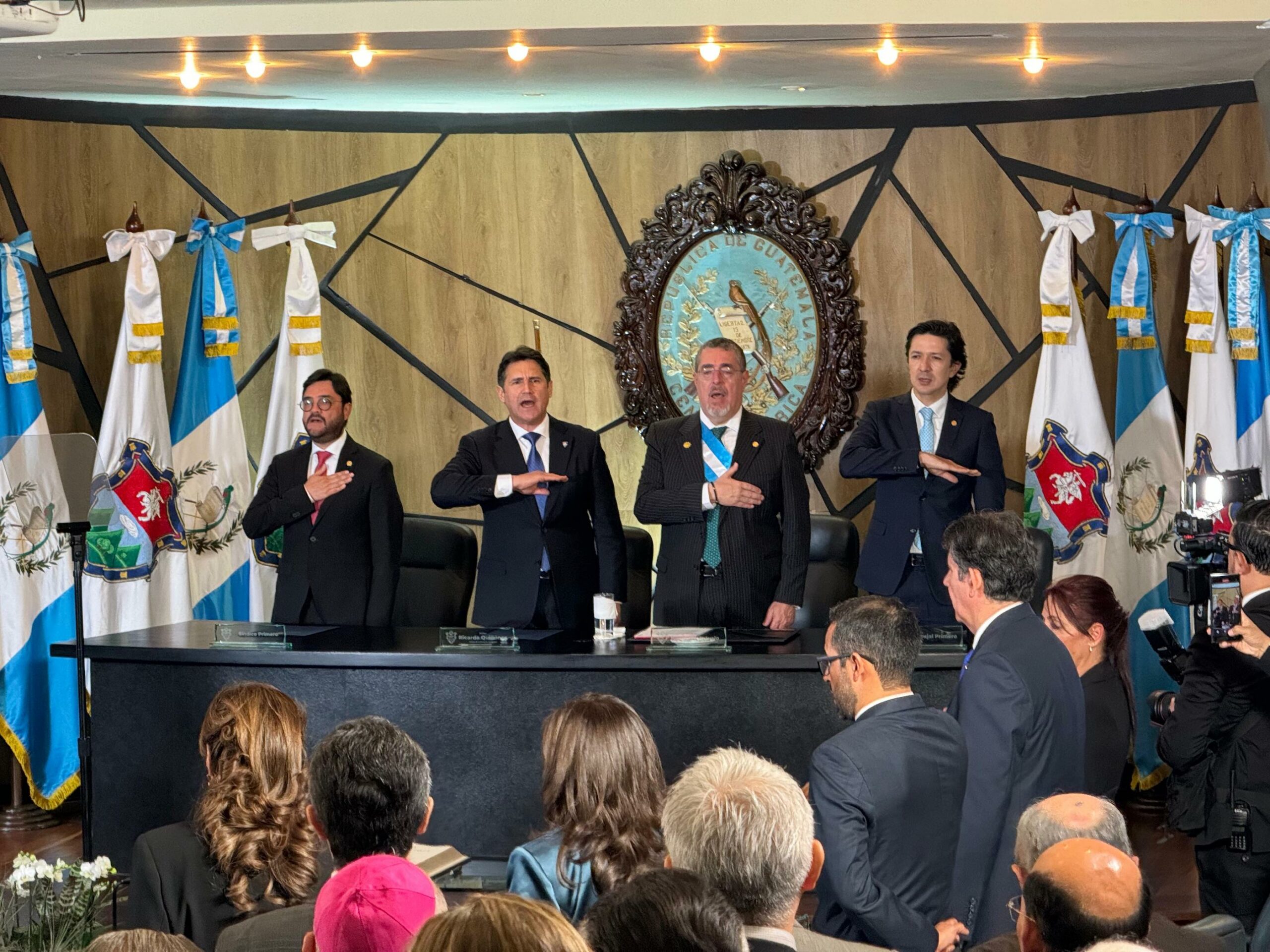Ricardo Quiñónez asume como alcalde de la Ciudad de Guatemala