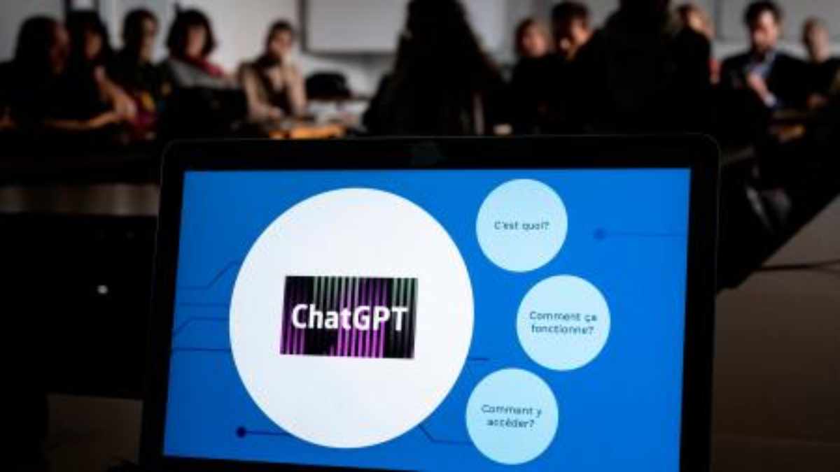 El popular sistema de inteligencia artificial generativa ChatGPT dio a sus usuarios respuestas peculiares y sin sentido durante horas. Foto: AFP
