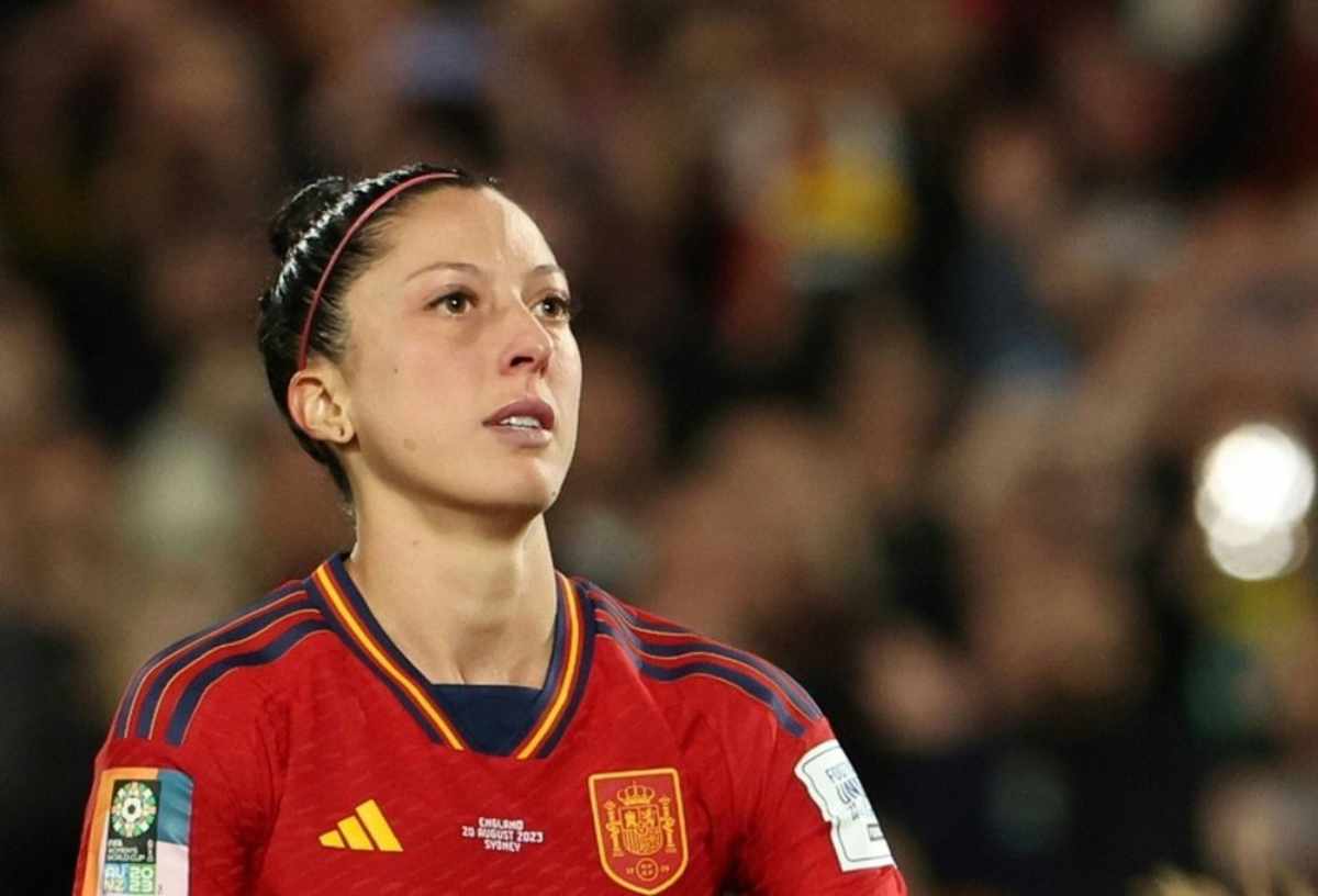 La delantera de la selección española Jenni Hermoso aseguró que “el fútbol me sigue dando la vida” tras todo lo vivido en los últimos meses.