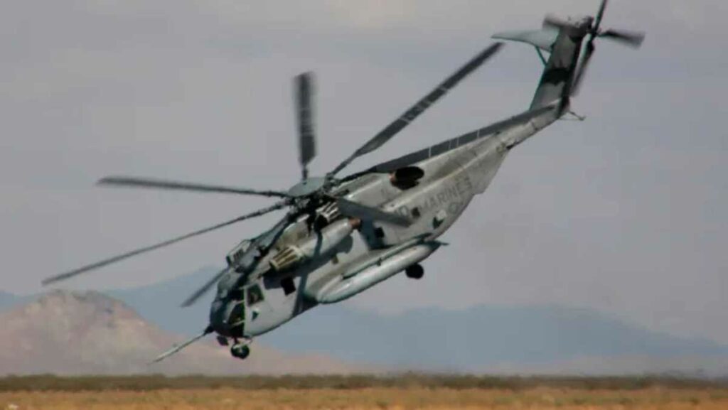 Equipos de búsqueda y rescate de California están buscando un helicóptero desaparecido con cinco infantes de marina a bordo. Foto: AFP