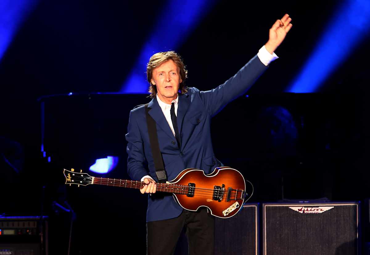 El excomponente de los Beatles Paul McCartney anunció haber recuperado una guitarra que perdió hace más de 50 años. Foto: AFP