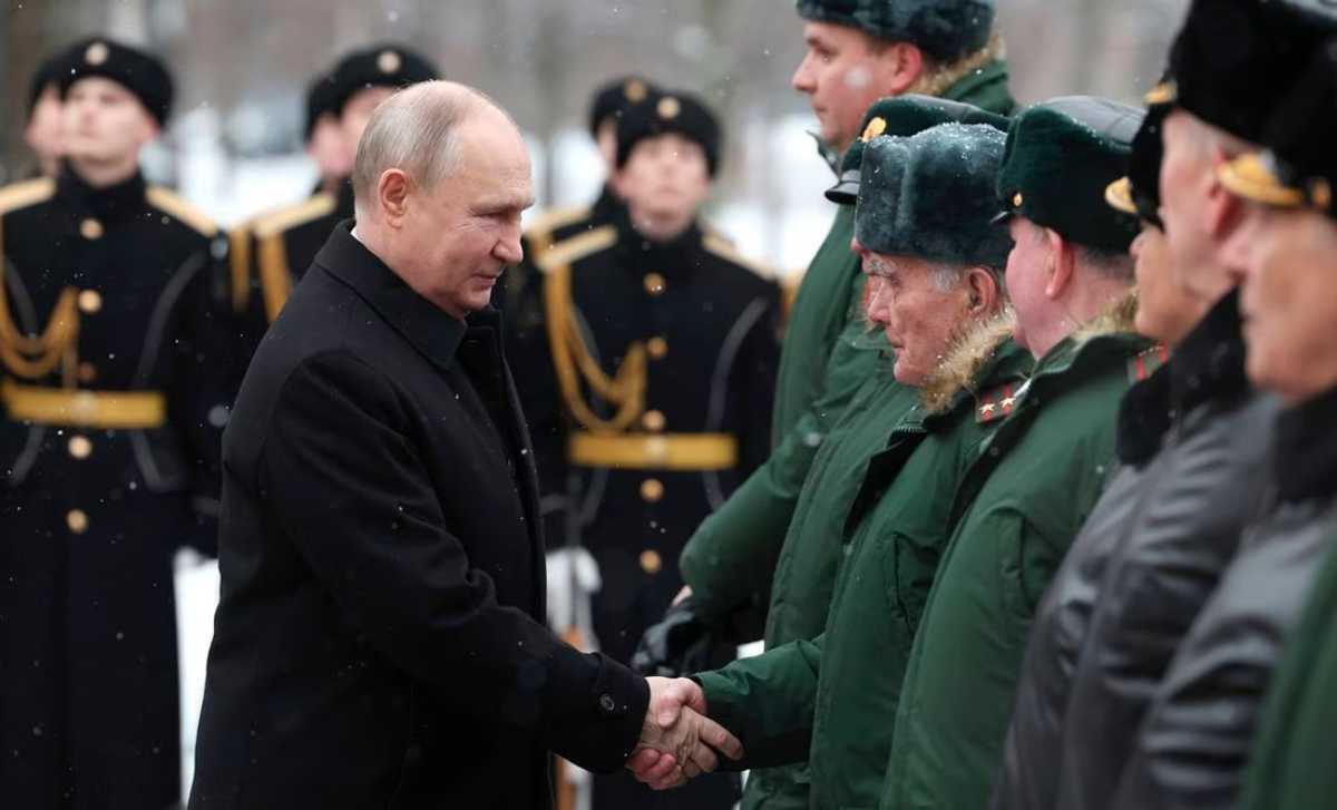 El presidente de Rusia, Vladimir Putin, ensalzó la labor de los "héroes" que combaten en Ucrania. Foto: AFP
