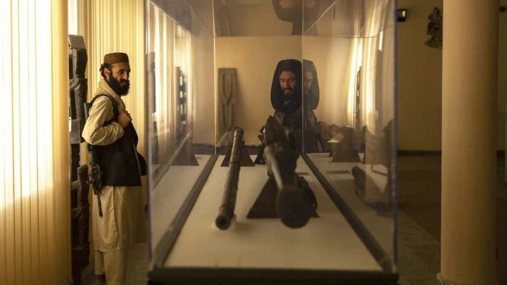 Los talibanes han abierto un museo en el norte de Afganistán para exponer sus gestas al público. Foto: AFP