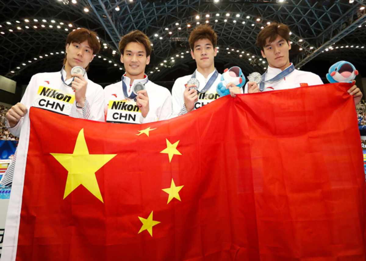 La Agencia Mundial Antidopaje (AMA) ha pedido a un fiscal independiente que revise su gestión del caso en el que 23 nadadores chinos. Foto: AFP