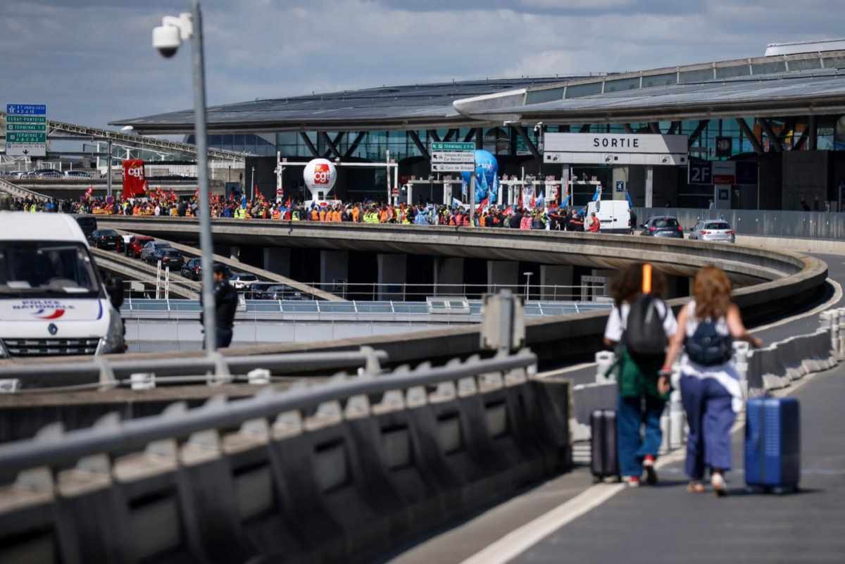 Las autoridades cancelaron cientos de vuelos en Francia pese a que se canceló la convocatoria de huelga. Foto: AFP