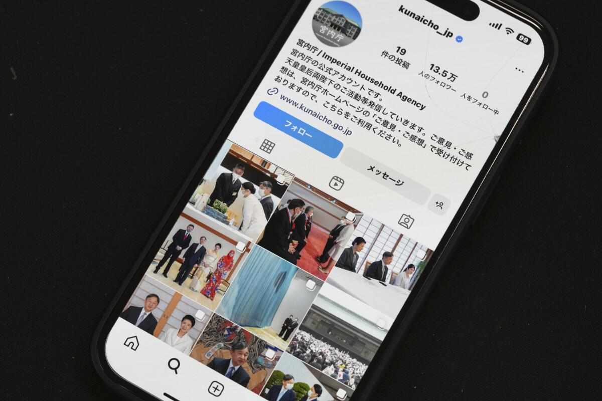 La familia imperial de Japón se lanzó a la red social Instagram, con un perfil muy tradicional compuesto de fotos muy cuidadas y ningún selfi. Foto: AFP