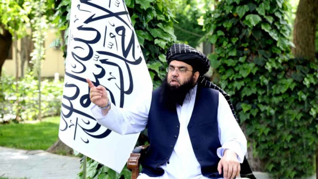 El secretista líder de los talibanes arremetió contra la comunidad internacional por sus críticas a Afganistán. Foto: AFP